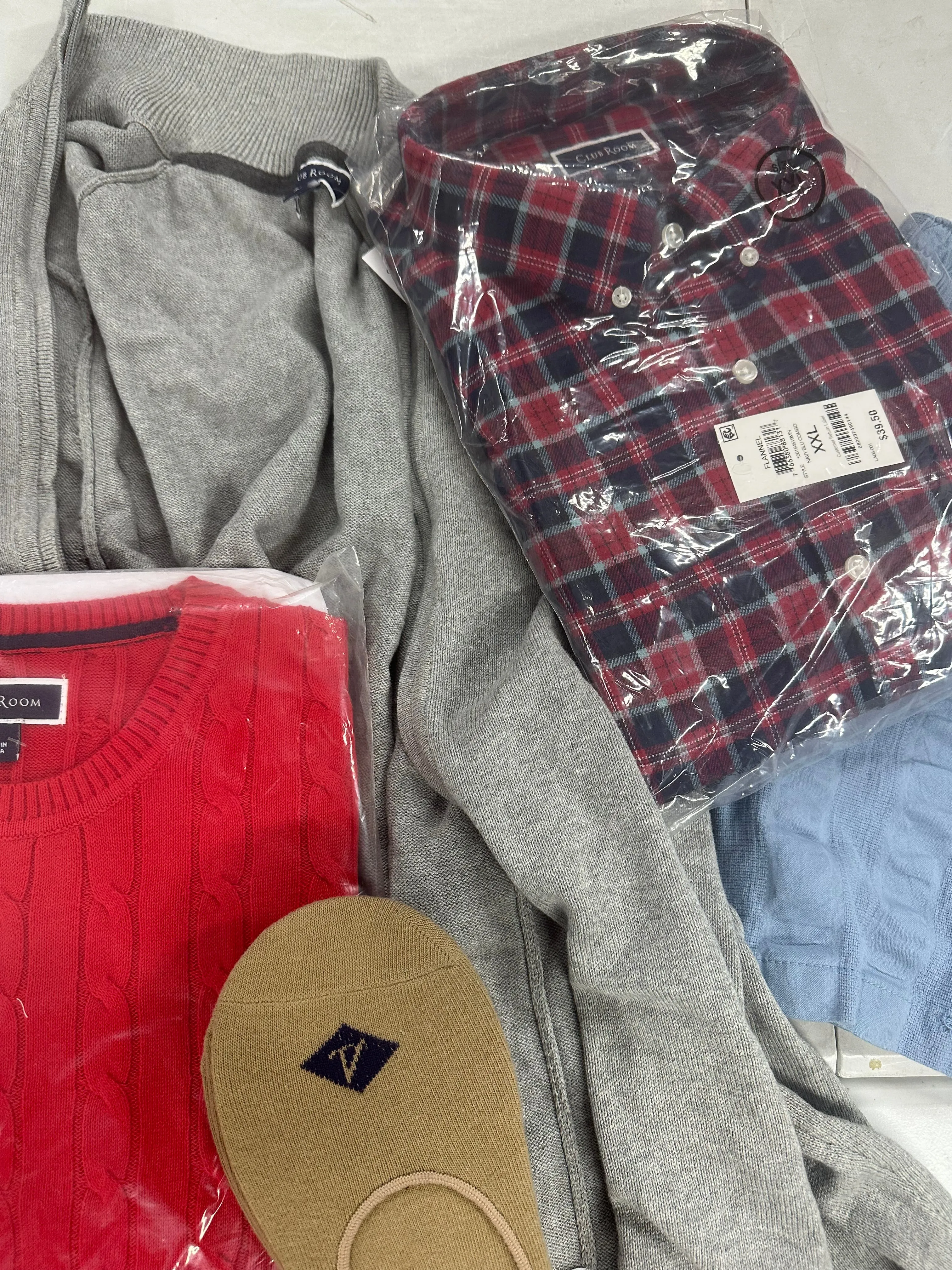 Men's Clothing Assorted Wholesale Lot, SPERRY, POLO RALPH LAUREN, AND NOW THIS, SUN   STONE, HEAT HOLDERS and more, 10 items, Shelf Pulls, MSRP $404