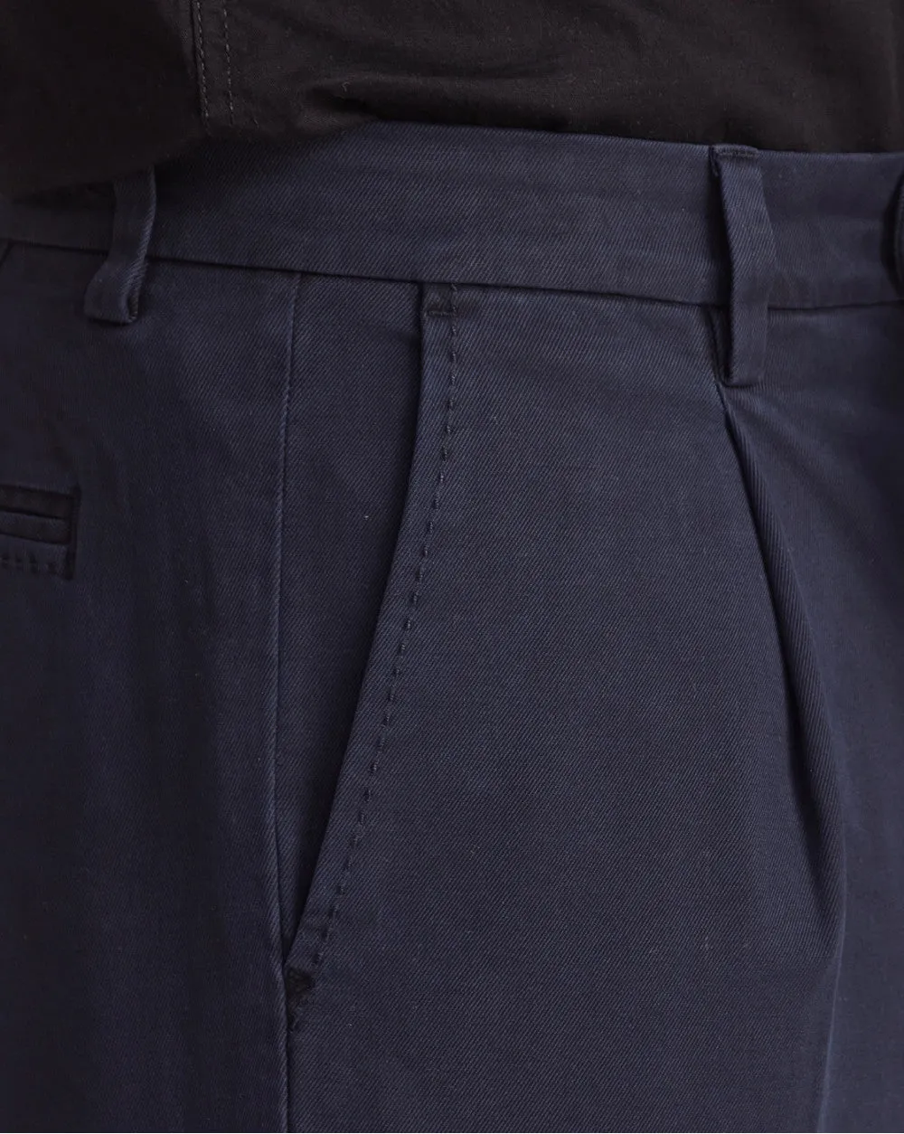 Single Pleated Relaxed Fit Garment Dyed - Navy